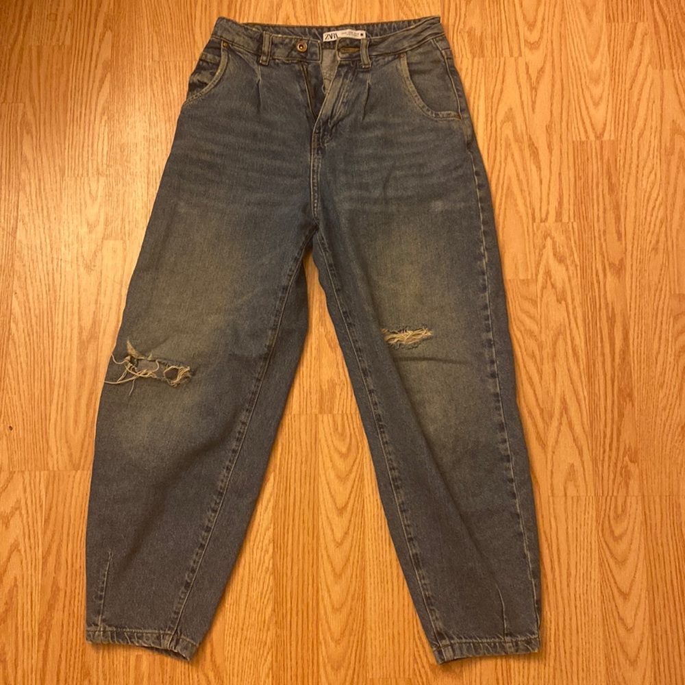 Zara Denim, size 1 , used gently, good condition!